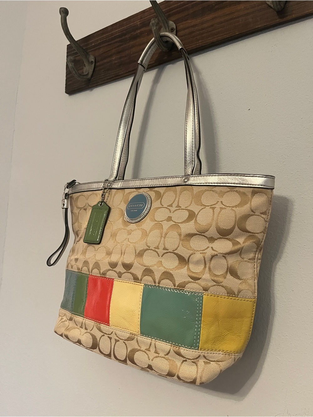 Coach Beige Signature Multi Stripe Tote F17426 - Picture 3 of 15